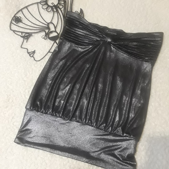 💲FLASH SALE💲 Metallic strapless top - Picture 1 of 3